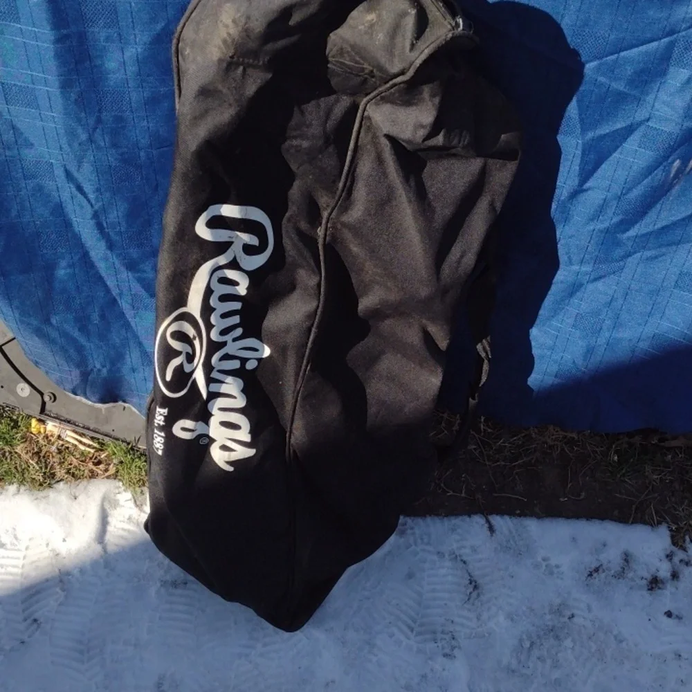Rawlings Black Sports Bag - Picture 2 of 3